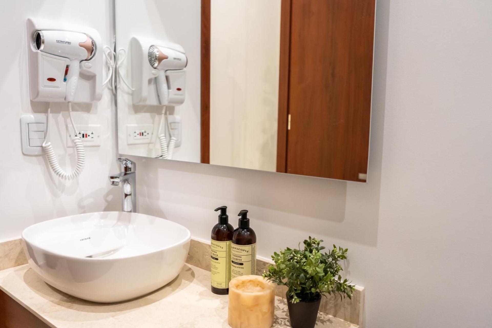 Ganem Suites Cartagena ภายนอก รูปภาพ